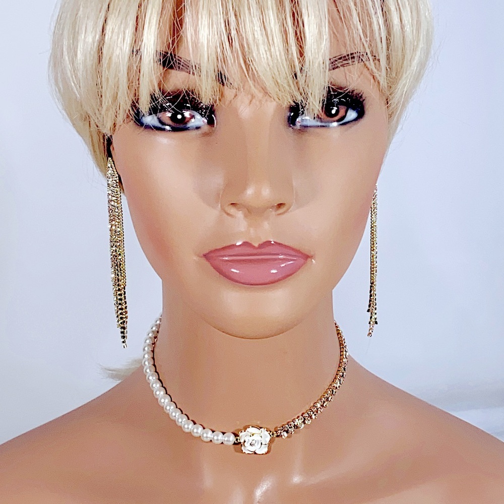 Rhinetone, Pearl & Sparkly Fringe Necklace & Earring Set - Picture 3 of 8